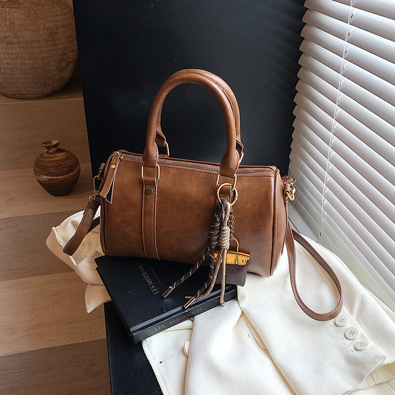 Geantă de umăr cu pernă nouă pentru femei, geantă de mână retro roșie Boston, geantă de cumpărături, geantă crossbody din piele PU de capacitate mare