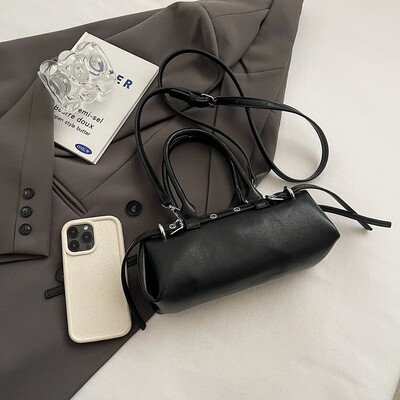 Geantă de umăr roșie sub braț femei 2025 de primăvară noua modă coreeană geantă de mână retro cu curea de umăr elegantă geantă de navetă Tendințe stradale