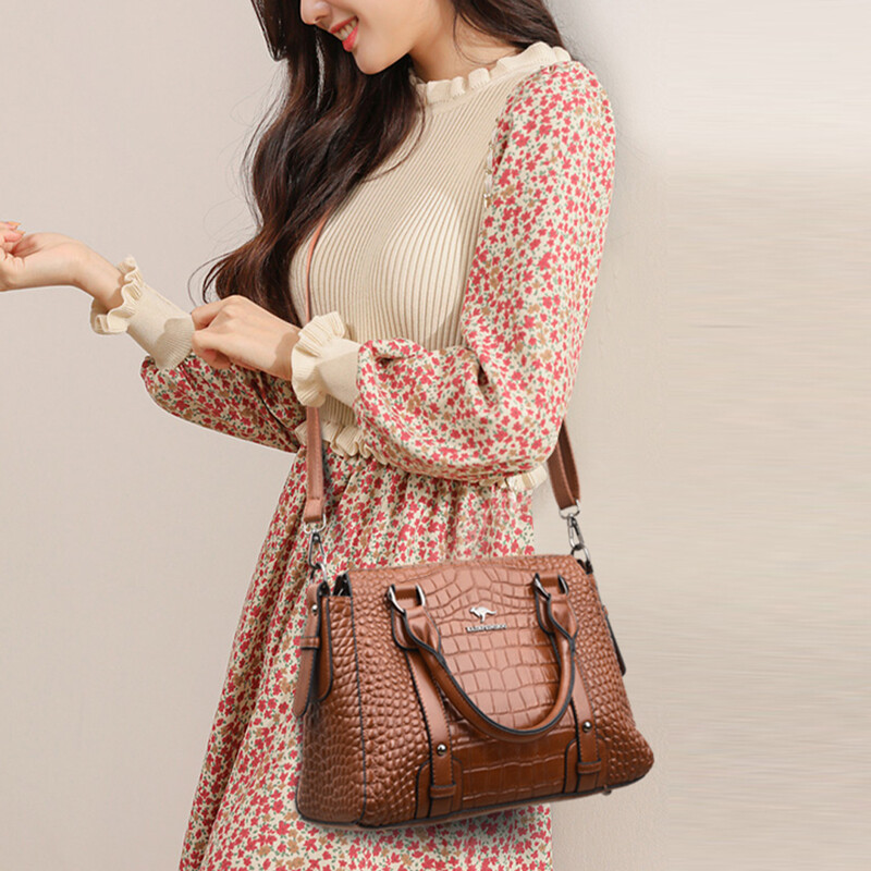 Луксозна дизайнерска дамска чанта Марка Висококачествена мека кожена чанта през рамо през рамо за жени Чанта с голям капацитет Дамска чанта за свободното време 2024