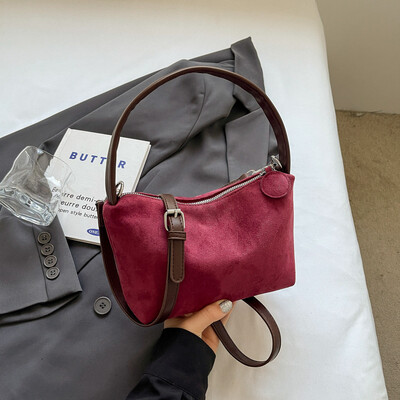 Модна дамска чанта през рамо за 2024 г. Нова зимна реколта от велурена кожа с голям капацитет Чанти през рамо под мишниците Портмоне за чанти