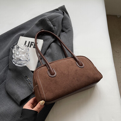 Genți de umăr de culoare burgundă pentru femei din piele intoarsa de capacitate mare naveta bowling geanta Boston 2024 iarna ultimele tendinte genti de mana femei