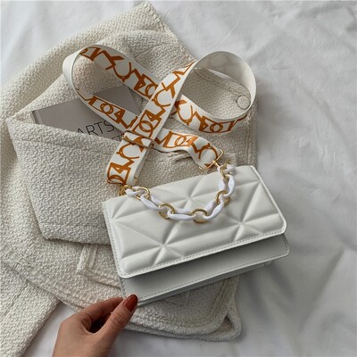 2024 Genți noi pentru femei Versiune coreeană a geanta de umăr cu lanț Lingge, de culoare solidă, geantă pătrată mică