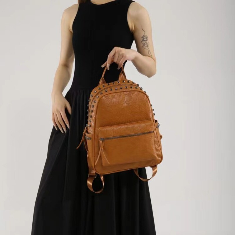 Japāņu vīriešu Punk Rivet Vintage ikdienas mugursoma All Match Y2k Estētiskā sieviešu skolas somas studentiem mīkstas ādas mugursomas modernas