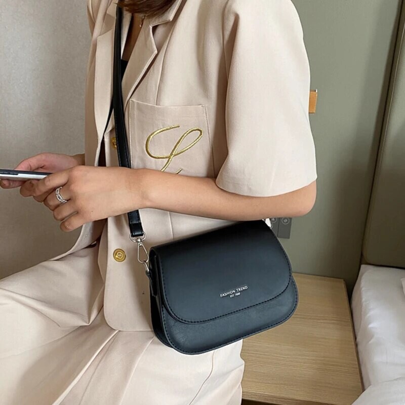 Ženska torba preko ramena Nova jednobojna modna preklopna torba Retro ležerna jednostavna torba preko ramena