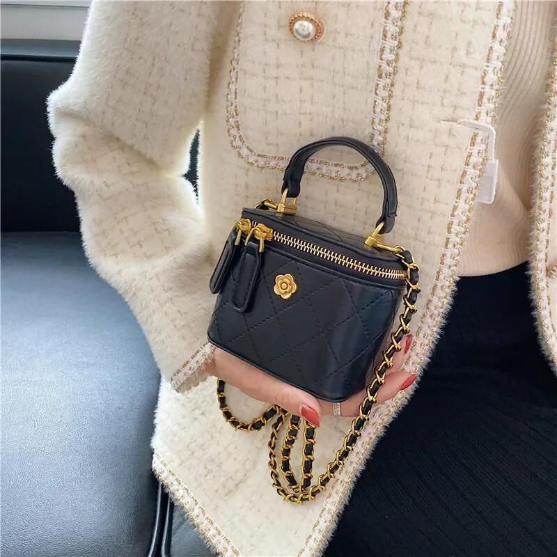 Mala torba na rame za žene Klasične mini kvačila Ženska mala kvadratna kutija Metalna ručna torbica s lancem preko ramena