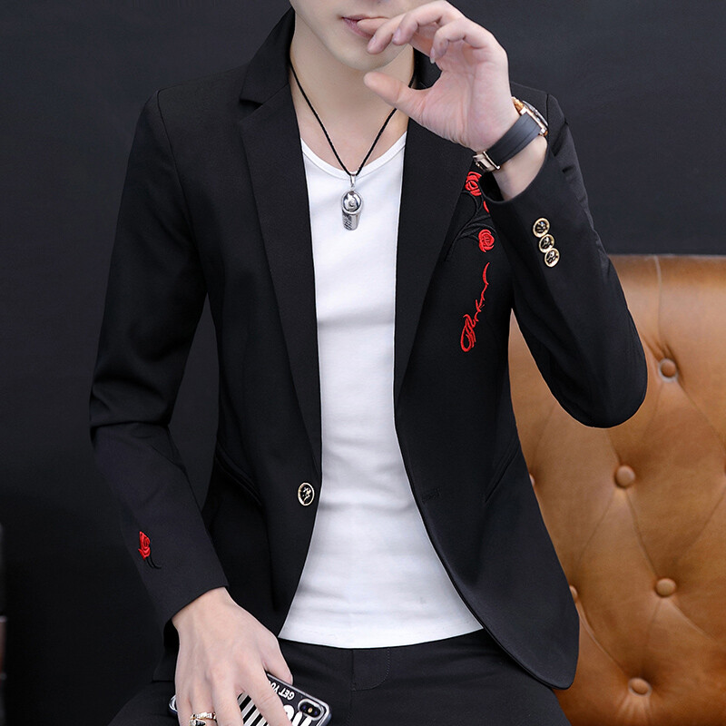 Nova eksplozivna proljetna, tanka, ležerna, zgodna vezova modna muška odjeća koja se podudara sa stilom jedne zapadne osobnosti