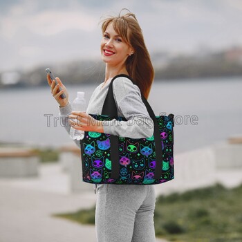 Сладка карикатура Witchcraft Cat Bright Travel Duffel Bag Персонализирана водоустойчива чанта Weekender за нощувка Спортна фитнес зала Йога Висящи чанти