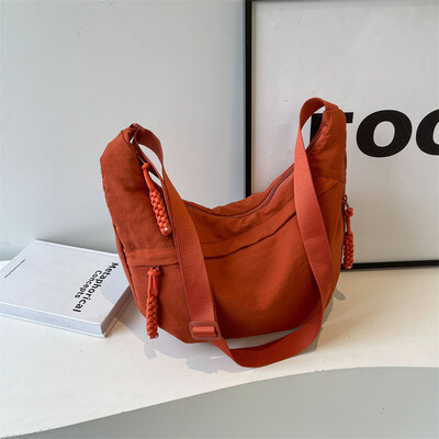 Ženske ležerne torbe preko ramena Najlonska tkanina s više džepova Torba za skitnice velikog kapaciteta Ljeto 2024 Najnovija modna kurirska torba