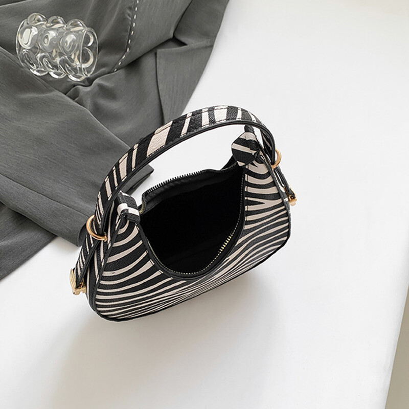 Nova torba na rame s kravljim uzorkom za proljeće/ljeto Svestrana ženska torba Personalizirana torbica ispod pazuha s korejskim uzorkom leoparda