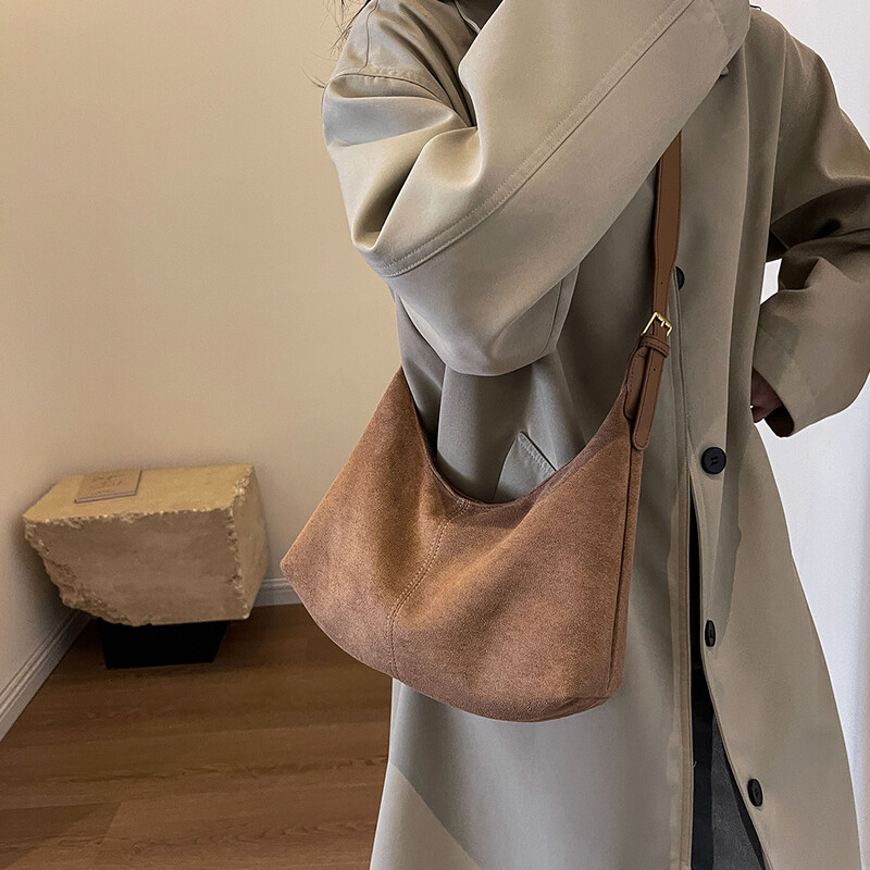 Vintage ručna torbica Torbica za žene Torbica na rame od brušene kože Uzročne torbe preko ramena Ženska luksuzna dizajnerska spojka Ženska polumjesečasta hobo torba