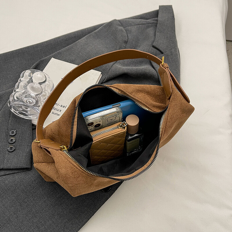 Vintage ručna torbica Torbica za žene Torbica na rame od brušene kože Uzročne torbe preko ramena Ženska luksuzna dizajnerska spojka Ženska polumjesečasta hobo torba