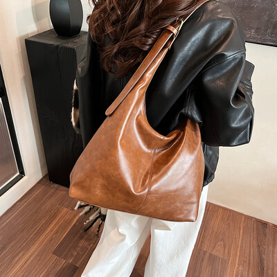 Ženska hobo torba Jednostavna puna torba na rame od PU kože 2024. Modna velika ručna torba velikog kapaciteta 2024. Zatvaranje na patentni zatvarač Torba ispod pazuha