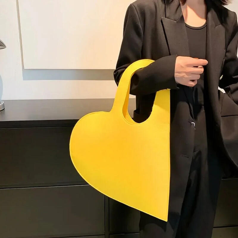 Nova jednobojna torbica u obliku srca za 2023., ženska torba s gornjom ručkom, torba za kupnju, torba na rame Nova trendi torba preko ramena, torbica