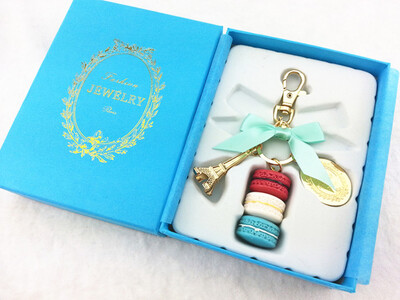 Macaron Eiffelov toranj privjesak za ključeve za žene, djevojke zlatna torba od legure mašne šarm auto privjesak za ključeve s poklon kutijom