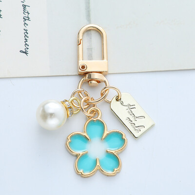 Sweet Cherry Blossoms Pearl Keychain Sieviešu Meiteņu Mode Jauki Zelta Krāsa Atslēgu sprādzes Austiņu kastīte Rokassomiņas Atslēgu dekorēšana Dāvana