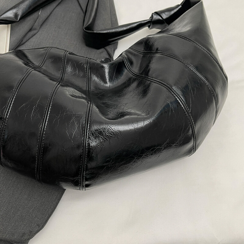 Genți de umăr MOODS Crescent pentru femei, iarna 2024, noua geantă crossbody din piele moale PU, tote pentru cumpărături de mare capacitate, geantă Hobo pentru femei