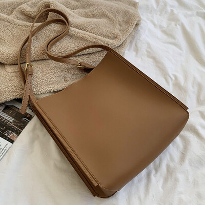 Kvalitetna ženska torba na rame Kožna ručna torba 2022. Dizajnerske luksuzne torbe velikog kapaciteta Jednobojna torba za kupnju Ženske bolsos