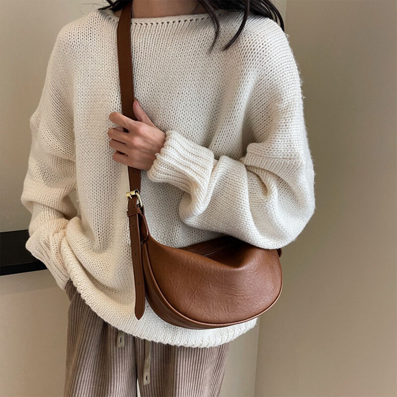 Plecu soma sievietēm Crossbody soma Sieviešu viegla Hobo soma, vintage ādas pusmēness soma, vienkrāsains PU ādas klimpas