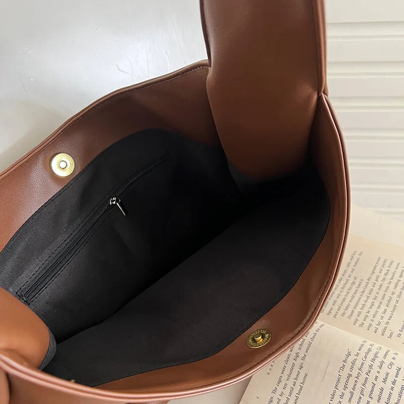 Nova ženska vintage hobo torba Trendy Bucket PU puna torba na rame velikog kapaciteta Retro tote ručna torba meka ispod pazuha dnevna torba za spojeve