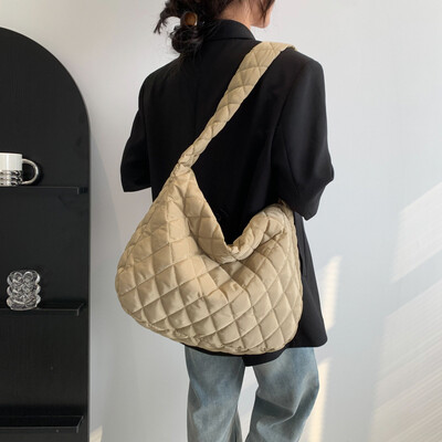 Geantă vintage de nailon pentru femei, cu umăr la subrat