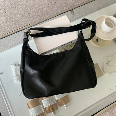 Kurjera soma, PU ādas regulējama siksna, plecu soma sievietēm ar iekšējām kabatām ar rāvējslēdzēju.