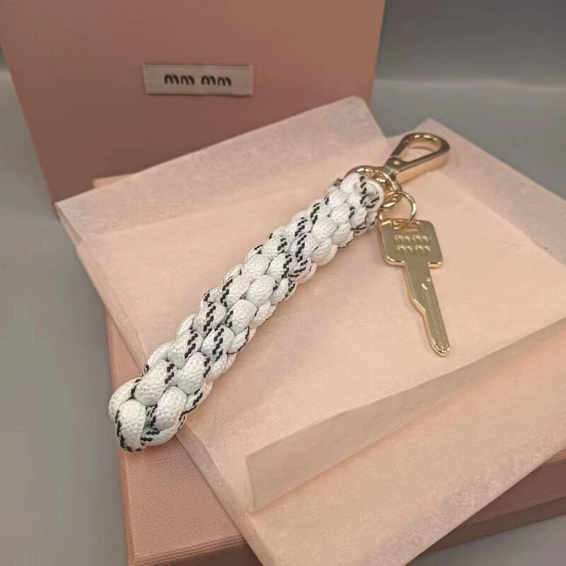 Tīras, ar rokām darinātas, austas āķa somas kulons, pīts virves šarms, radošs modes auto atslēgu piekariņš rokassomu aksesuāri