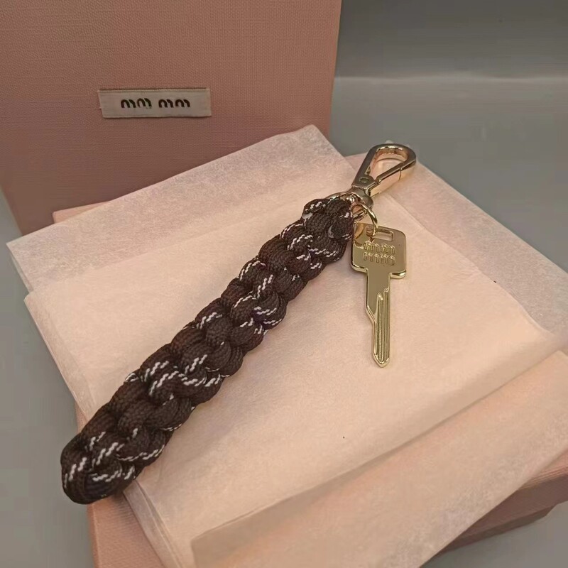 Tīras, ar rokām darinātas, austas āķa somas kulons, pīts virves šarms, radošs modes auto atslēgu piekariņš rokassomu aksesuāri