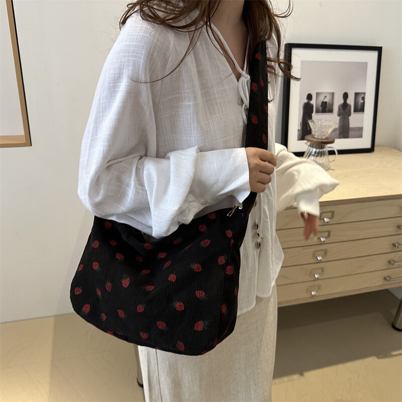 Sieviešu velveta plecu soma Jauka zemeņu soma, soma, soma, soma, soma iepirkšanās randiņiem