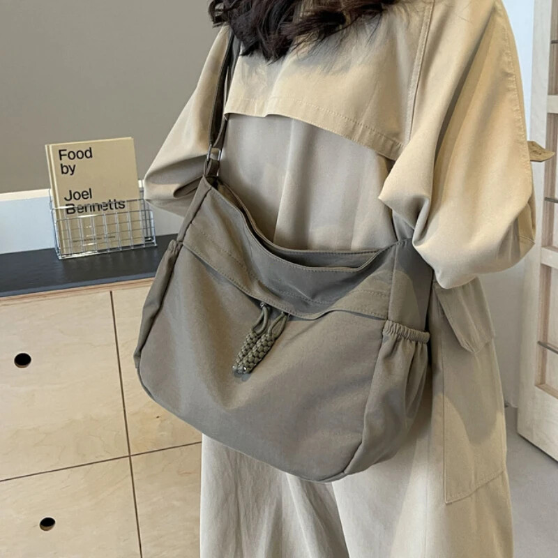 Genți de nailon Hobos Crossbody Genți de damă, solide, casual, cu fermoar, 2025, la modă, de mare capacitate, de culoare solidă, cu un singur umăr.