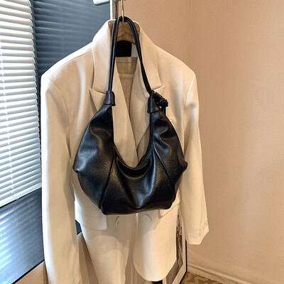 Geantă de umăr pentru femei Curea reglabilă Geantă Crescent Piele PU Geantă pentru găluște de culoare solidă Fermoar pentru călătorii de muncă