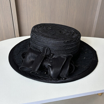 2024 Novi Ladies Fascinators Millinery Crkveni šešir Elegantna čipkana mrežasta mašna Široki obodi Šeširi ravnog vrha Fedora ženske ljetne kape za sunčanje