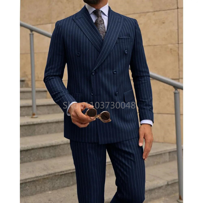Maro/Bleumarin 2 piese Set costume pentru bărbați Moda bărbați Formal afaceri/costume de nuntă Blazer cu rever dublu Pantaloni pentru petrecere