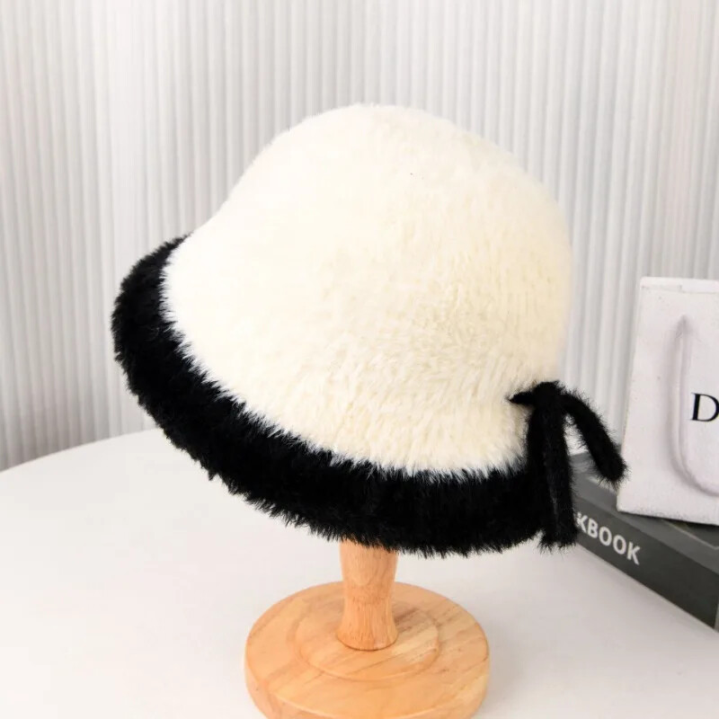 2024 Nouă pălărie coreeană cu găleată, toamnă iarnă, pălărie de pescar, elegantă cu blană artificială, cu protecție pentru urechi, pălărie cu curea, șapcă Panama