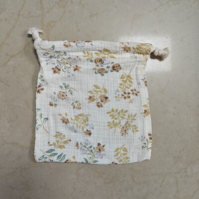 Buzunar pentru agățat pentru cărucior din muselină de bumbac Husă pentru prosoape pentru bebeluși Geantă de depozitare pentru scutece cu șnur pentru bebeluși