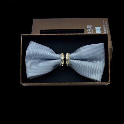 Meeste kikilips Stiilsed lipsud härrasmeestele Kitsad lipsud Stiilsed värvilised kikilipsud Erilistel puhkudel on saadaval erinevad stiilid