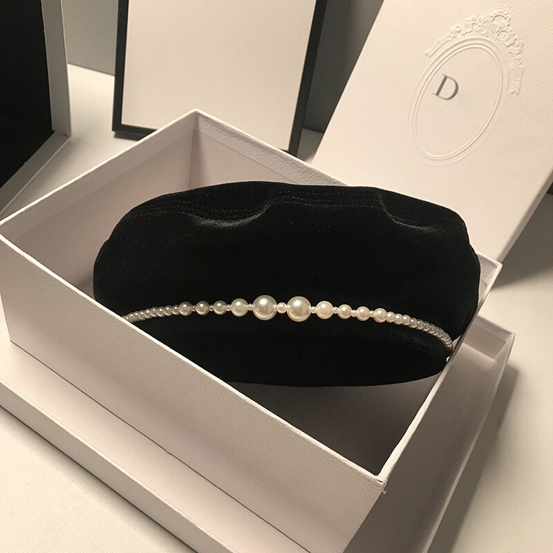 Crna beretka Ženska jesen zima Elegantni biserni ukras Slikarski šešir Modni svestrani ulični šešir Trend