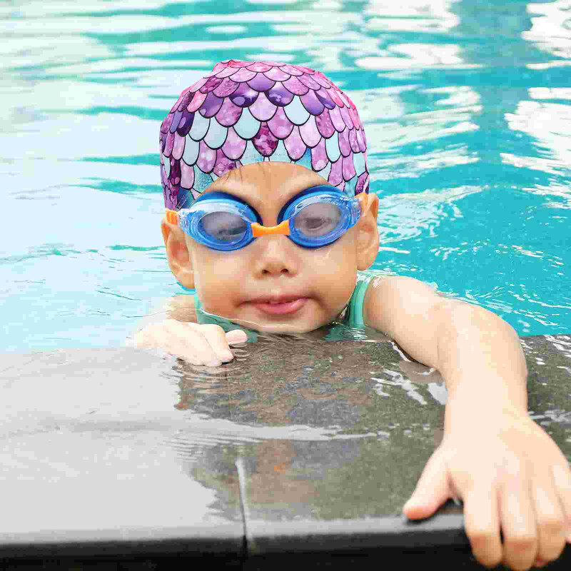 Peldcepure bērniem — bērnu peldcepure, poliestera ūdensnecaurlaidīga peldcepure, kas nosedz ausis gariem un īsiem matiem
