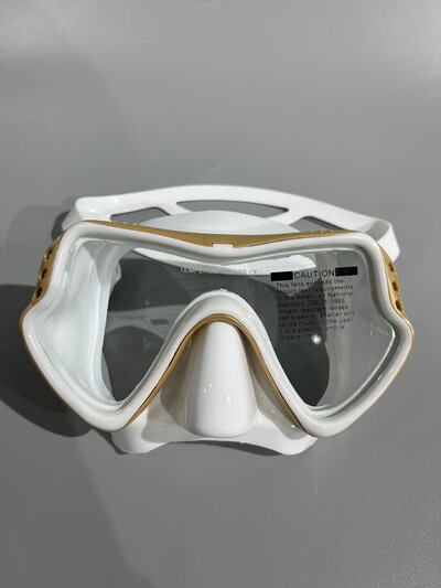 Zīmols Profesionāls silikona aprīkojums ar akvalangu masku aprīkojums Snorkel Pieaugušajiem UV Ūdensnecaurlaidīgas peldēšanas brilles Vīriešiem Sievietēm