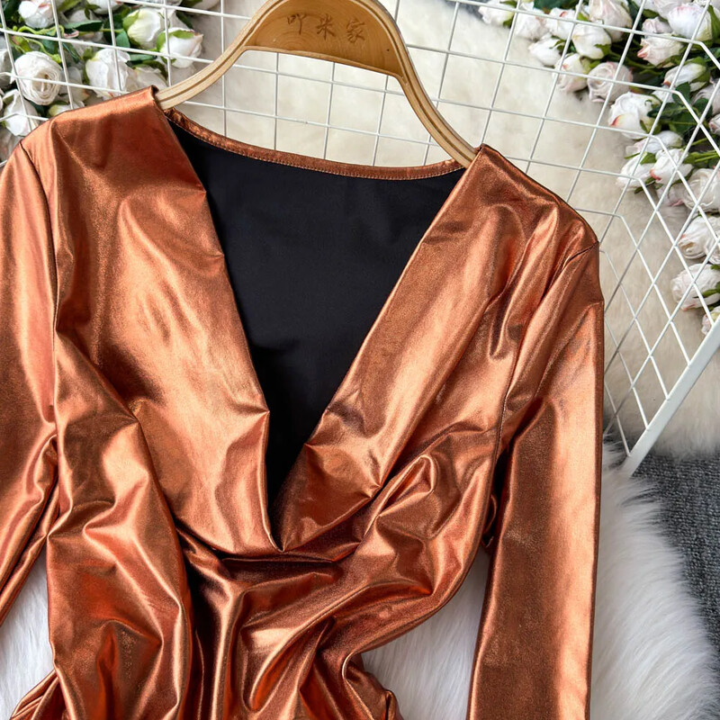 Hotsweet šūpojošs V-veida kakla izgriezums, elegants, garām piedurknēm, elegants, spilgtas tekstūras bodijs. Top korejiešu seksīgs High Street rudens ziemas kombinezons