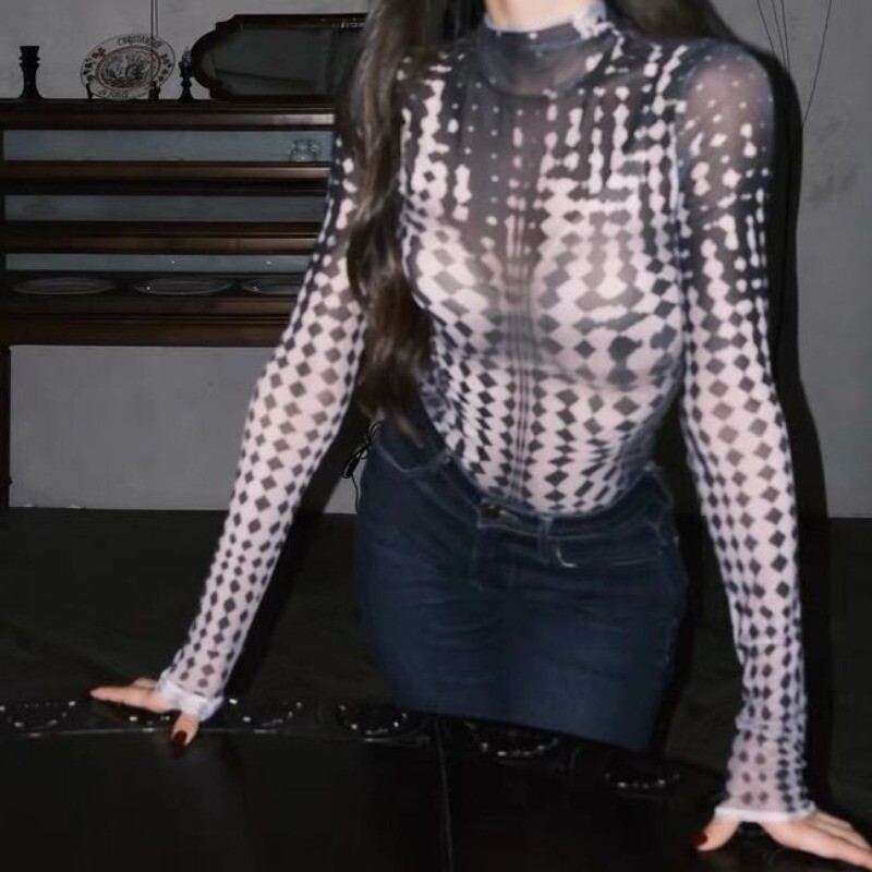 Pikantiški mergaičių marškinėliai su tinkleliu apatine apačia, moteriški marškinėliai su puse kaklo Seksualūs, ploni, vientisi viršūnės, elastingi, aptempti, ilgomis rankovėmis