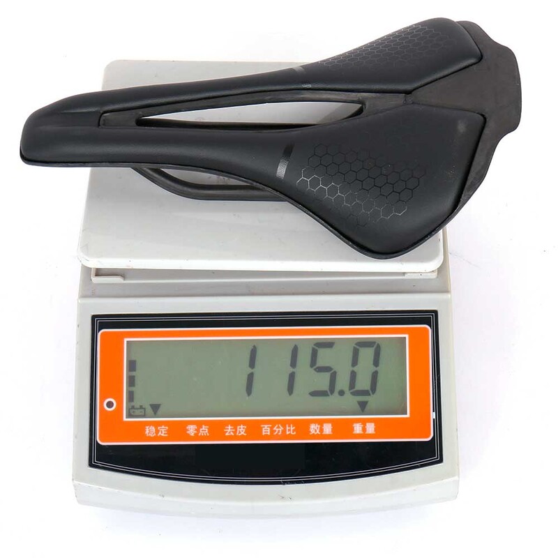 Scaun MTB/Road Ultra Light 115g UD din fibră de carbon texturată, șină de carbon, placă inferioară din carbon 250x140/150mm șa