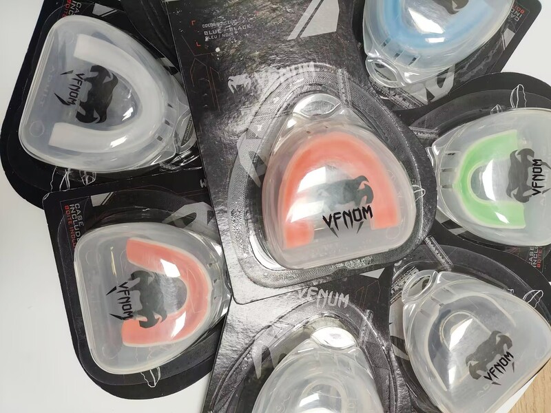 Apărător de gură sport baschet, Rugby Karate box Apărător de gură bretele taekwondo Protector de dinți pentru adulți și copii