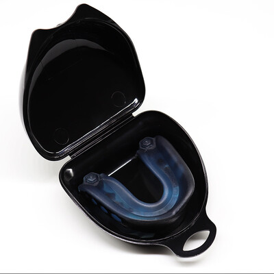 Protector de dinți 1 buc EVA Echipament de siguranță pentru sport 54 mm Dimensiune universală pentru adulți Baschet de înaltă calitate Rugby Box Apărător bucal