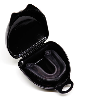 Protector de dinți 1 buc EVA Echipament de siguranță pentru sport 54 mm Dimensiune universală pentru adulți Baschet de înaltă calitate Rugby Box Apărător bucal