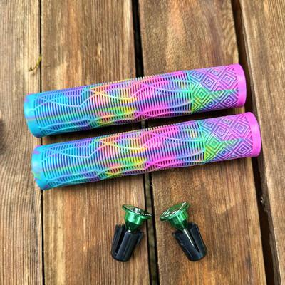 Īpaši viegli pagarināmi velosipēda rokturi Gumijas krāsas triecienu absorbējoši, neslīdoši, mīksti 160 MM stūres pārsegs riteņbraukšanas kalnu velosipēda rokturi