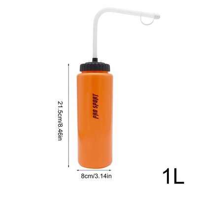 Saspiežamās ūdens pudeles Drošas ūdens mazgāšanas pudeles 1 litra futbola ūdens pudeles boksa saspiežamā pudele ar gariem salmiņiem fitnesam