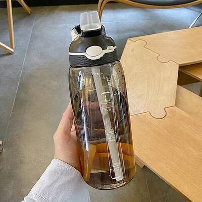 1 L pārnēsājamas lielas ietilpības ūdens pudeles Sporta ūdens pudeles ar salmiem Vīriešiem Sieviešu Tritan materiāls BPA bez maksas sporta zāles kempinga ekskursijai