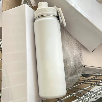 710 ml Lulu izolēts ūdens kauss sporta pudeles ūdens pudeles nerūsējošā tērauda tīra titāna vakuuma pārnēsājams necaurlaidīgs āra kauss