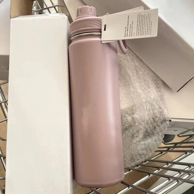 710 ml Lulu izolēts ūdens kauss sporta pudeles ūdens pudeles nerūsējošā tērauda tīra titāna vakuuma pārnēsājams necaurlaidīgs āra kauss