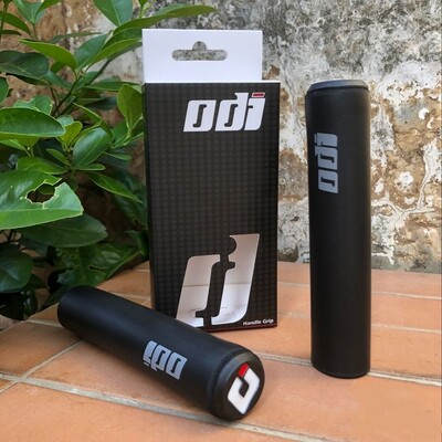 2 kom ODI MTB biciklistički upravljač Ultralaki, mekani protuklizni navlaka za bicikle Ručke za brdski cestovni bicikl Pjenasta navlaka